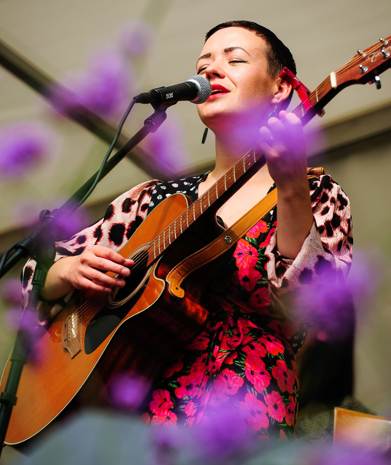 Award-winning Irish Folk Singer-Songwriter